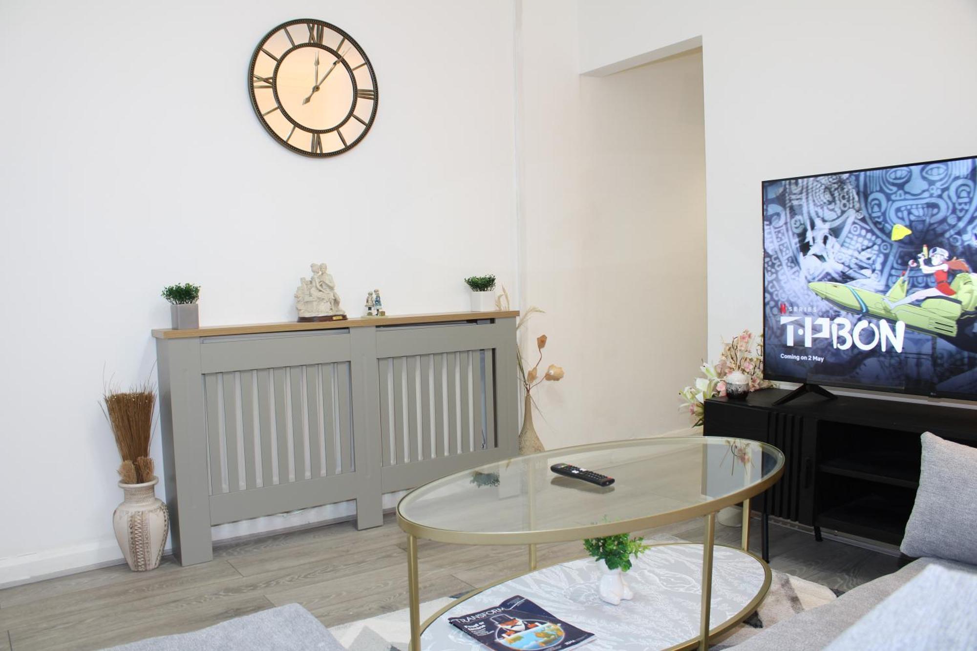 F2S Serviced Apartments 2Bedroom Terrace House With Free Wifi Netflix Suitable For Contractors Walking Distance To Train Station Derby Kültér fotó