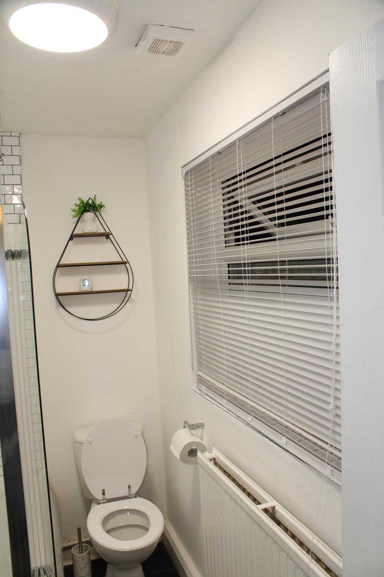 F2S Serviced Apartments 2Bedroom Terrace House With Free Wifi Netflix Suitable For Contractors Walking Distance To Train Station Derby Kültér fotó
